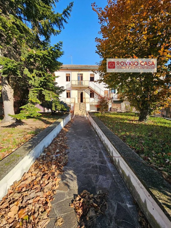 villa in vendita ad Arquà Polesine
