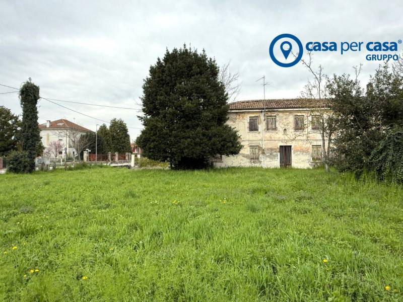 casa indipendente in vendita ad Arquà Polesine