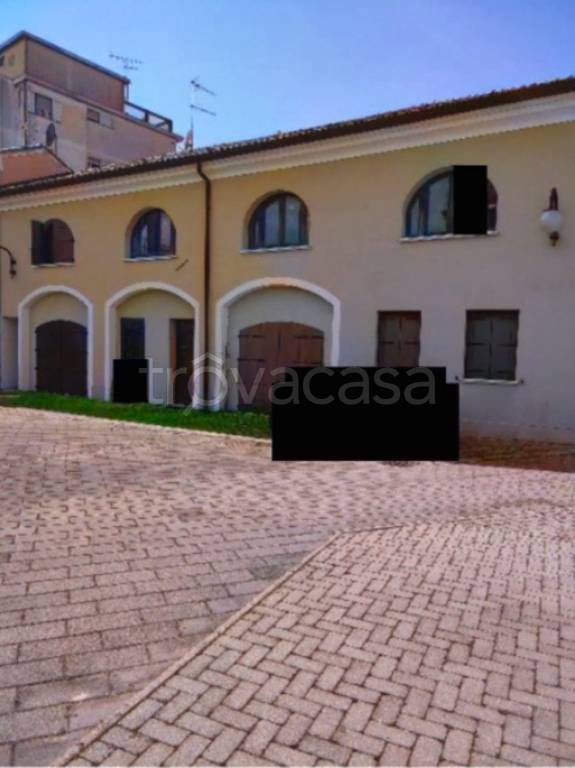appartamento in vendita ad Arquà Polesine