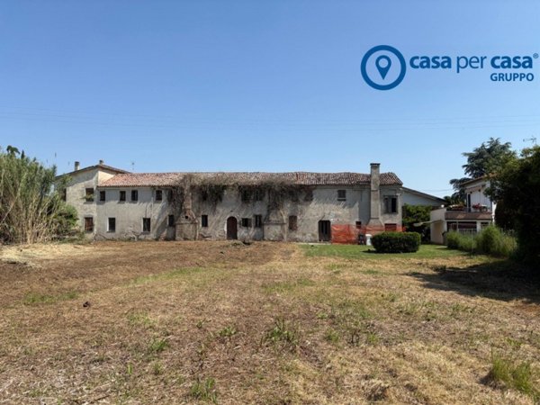 casa indipendente in vendita ad Arquà Polesine in zona Cornè