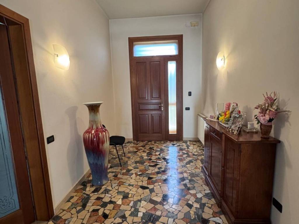 casa indipendente in vendita ad Arquà Polesine
