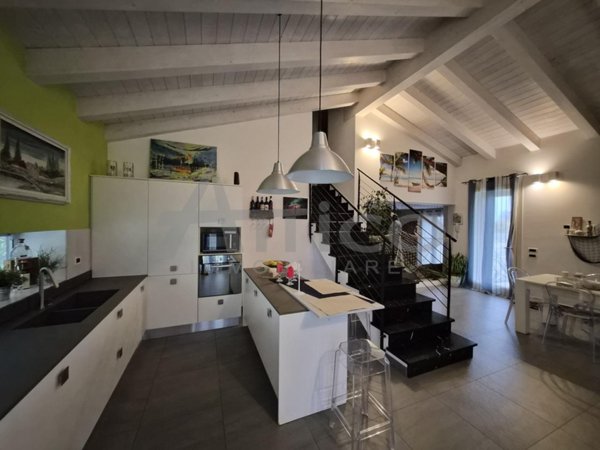 casa indipendente in vendita ad Arquà Polesine in zona Cornè