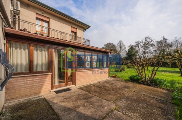 casa indipendente in vendita ad Arquà Polesine in zona Valmolin