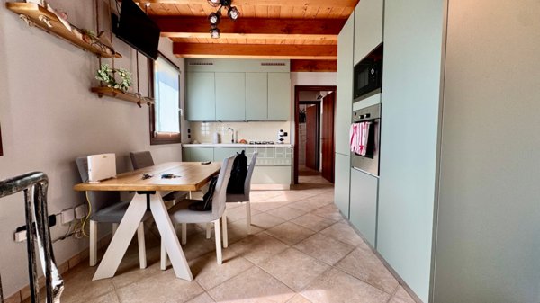 appartamento in vendita ad Arquà Polesine in zona Valmolin