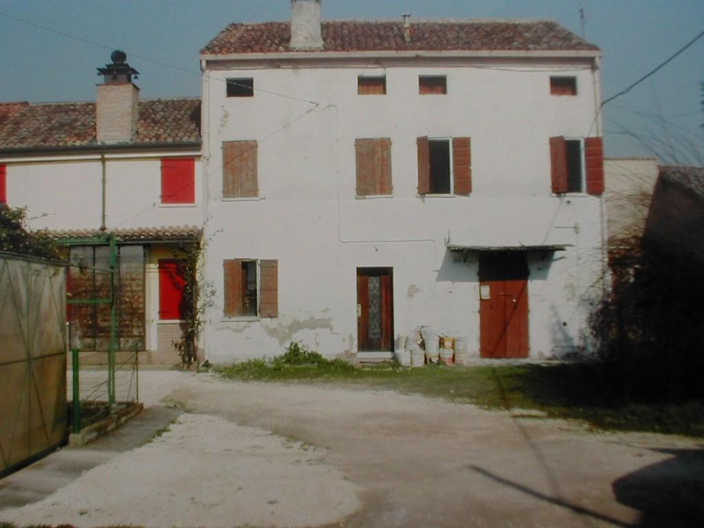casa indipendente in vendita a Badia Polesine