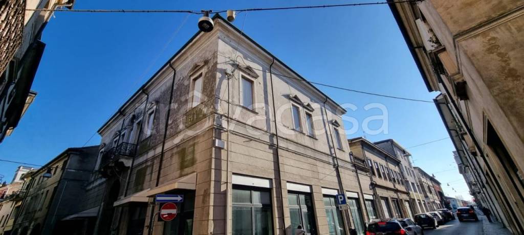 ufficio in vendita a Badia Polesine