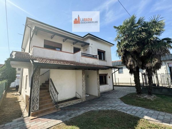 casa indipendente in vendita a Badia Polesine