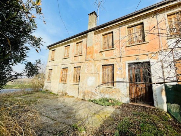 casa indipendente in vendita a Badia Polesine