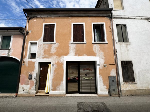 negozio in vendita a Badia Polesine