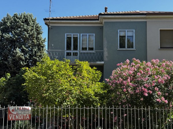 casa indipendente in vendita a Badia Polesine