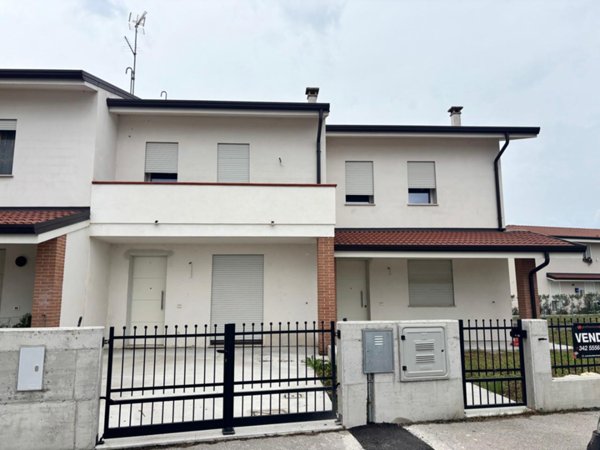 casa indipendente in vendita a Badia Polesine