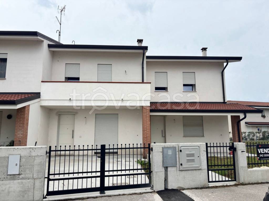 casa indipendente in vendita a Badia Polesine