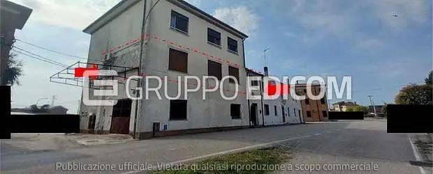 appartamento in vendita a Badia Polesine in zona Crocetta