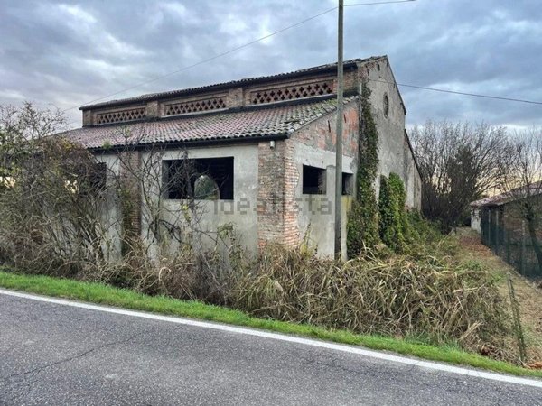 casale in vendita a Badia Polesine