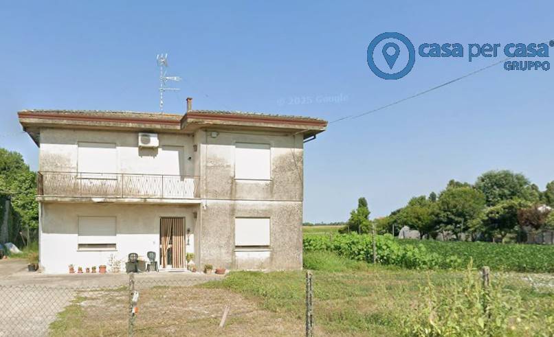 casa indipendente in vendita a Badia Polesine in zona Villafora