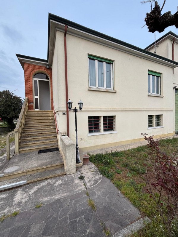 casa indipendente in vendita a Badia Polesine