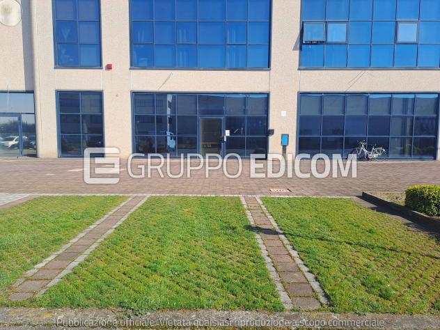 negozio in vendita a Badia Polesine in zona Crocetta