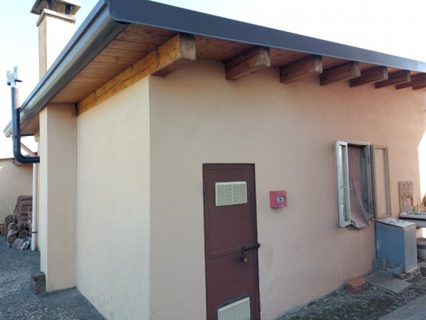casa indipendente in vendita a Badia Polesine in zona Villa d'Adige
