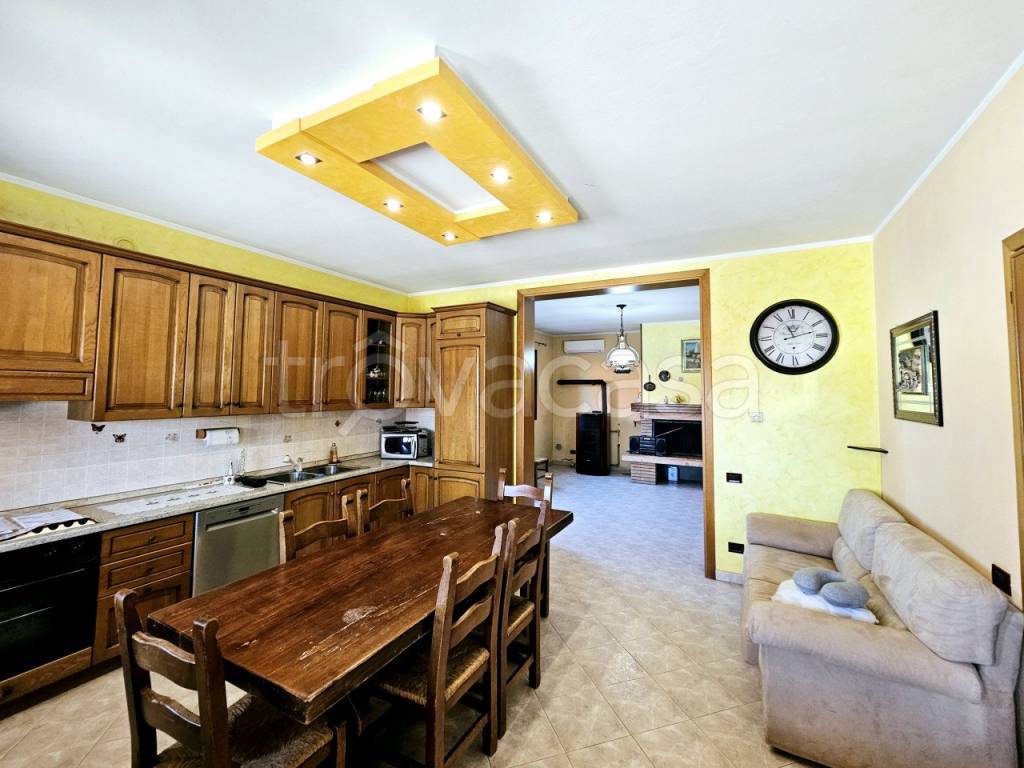 casa indipendente in vendita a Badia Polesine in zona Villafora