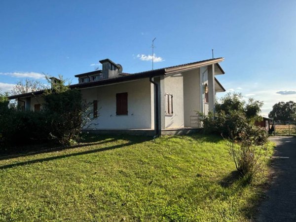 casa indipendente in vendita a Bagnolo di Po