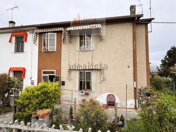 appartamento in vendita a Bagnolo di Po in zona Runzi
