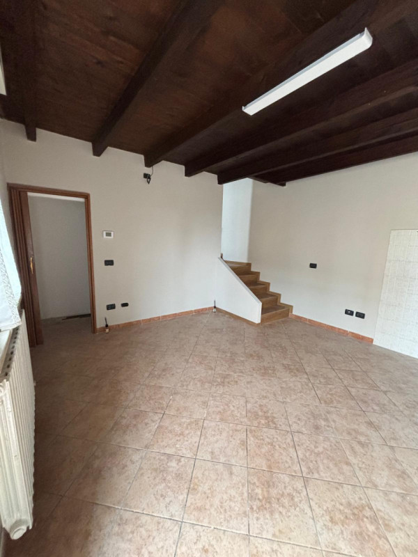 casa indipendente in vendita a Bagnolo di Po