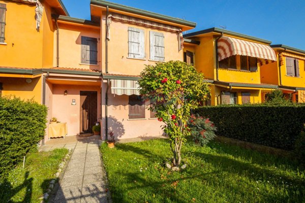 casa indipendente in vendita a Bergantino