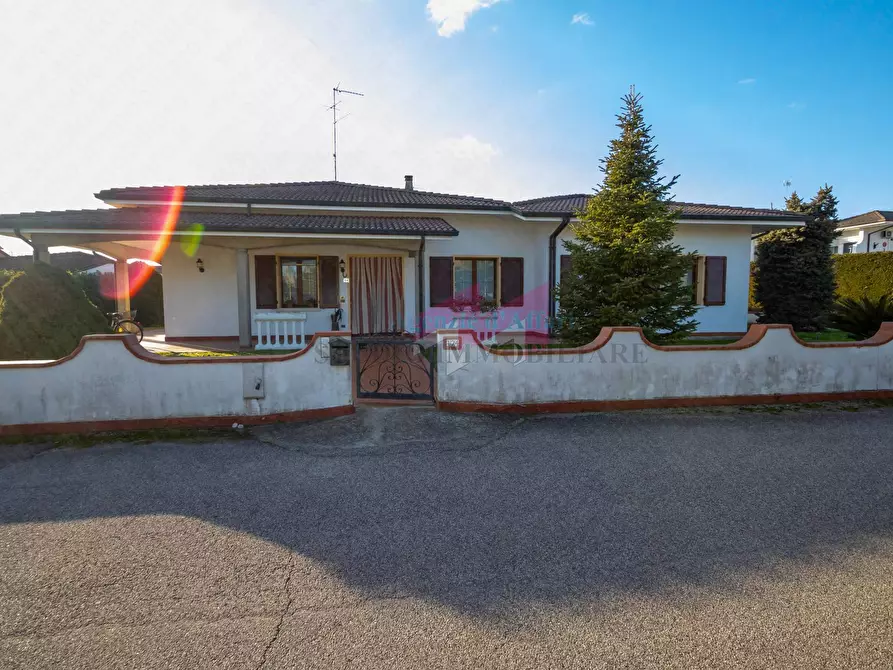 casa indipendente in vendita a Bergantino