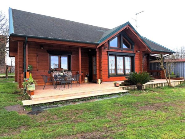 negozio in vendita a Bergantino