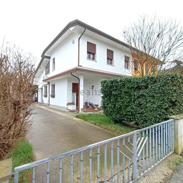 casa indipendente in vendita a Bosaro