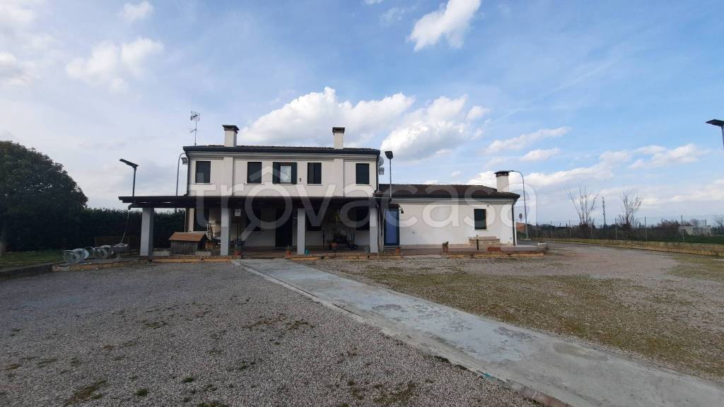casa indipendente in vendita a Bosaro