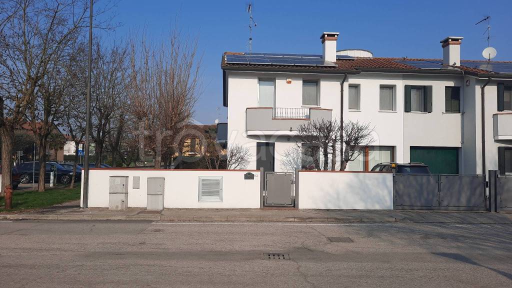casa indipendente in vendita a Bosaro