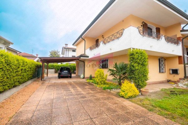 casa indipendente in vendita a Calto