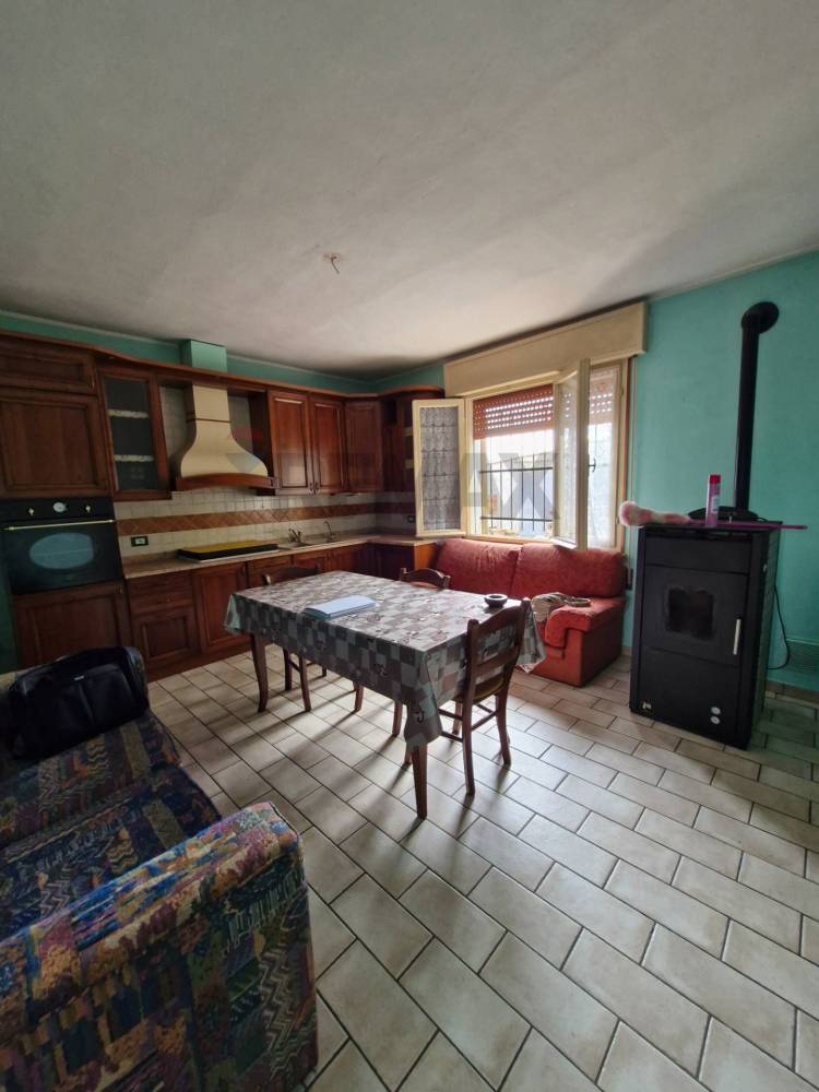 casa indipendente in vendita a Calto