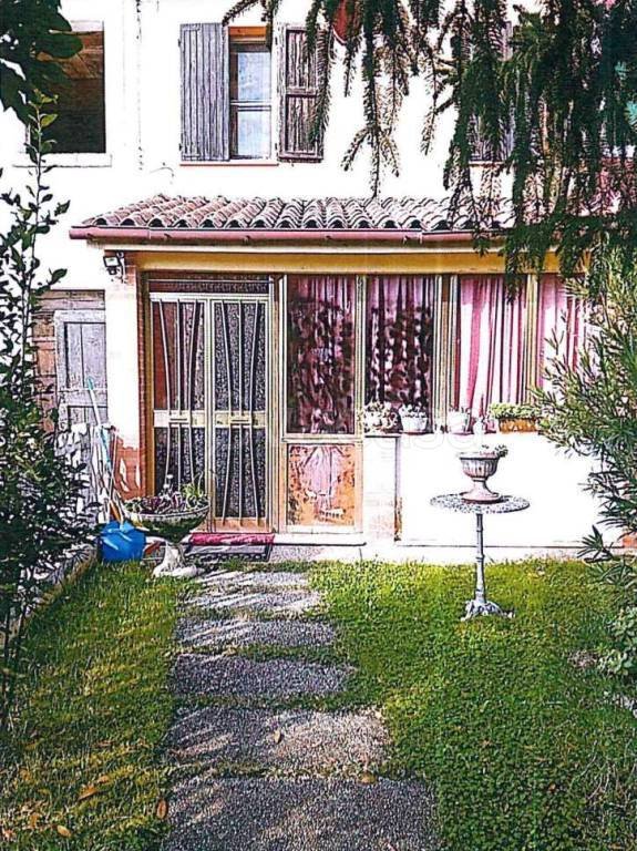 casa indipendente in vendita a Canaro