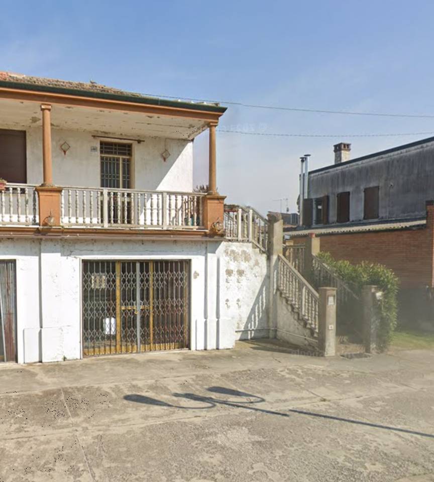 locale di sgombero in vendita a Canaro