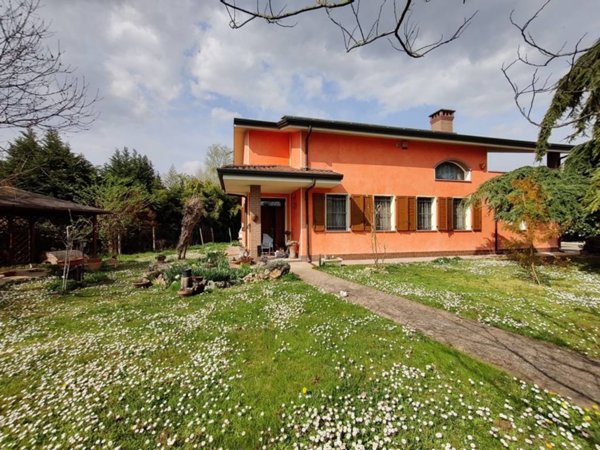 casa indipendente in vendita a Canaro