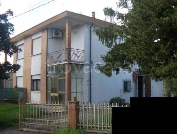 casa indipendente in vendita a Canaro