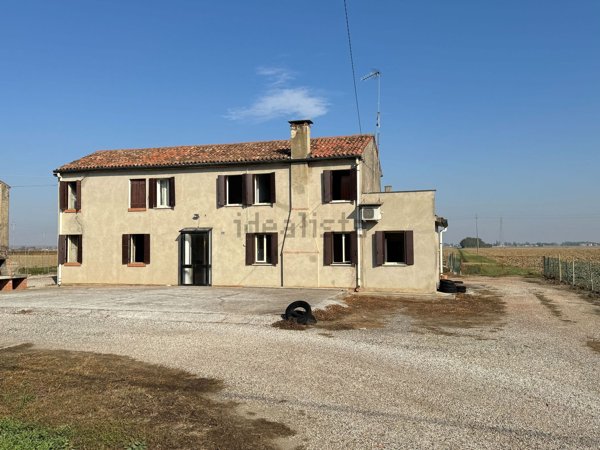 casa indipendente in vendita a Canaro