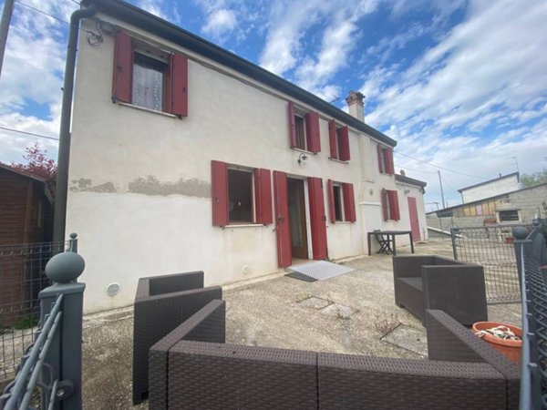 casa indipendente in vendita a Canaro