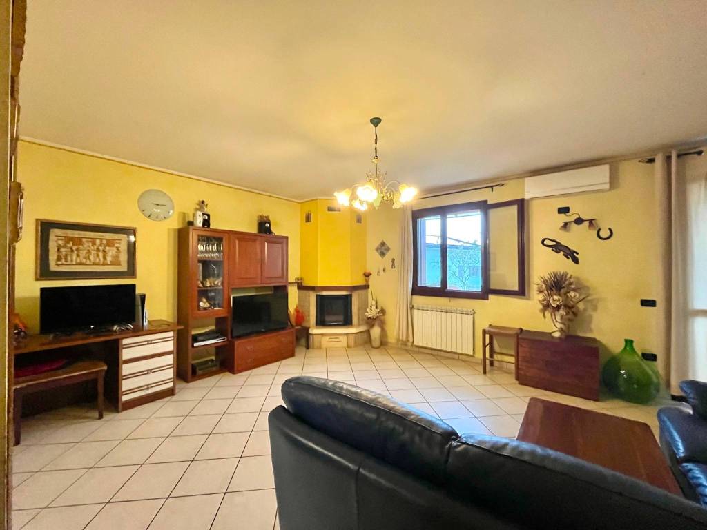casa indipendente in vendita a Canaro