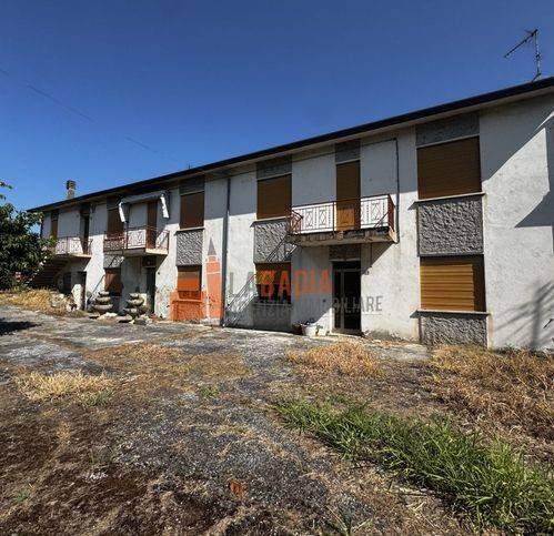 casa indipendente in vendita a Canda