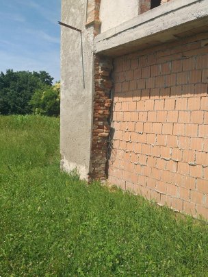 locale di sgombero in vendita a Canda