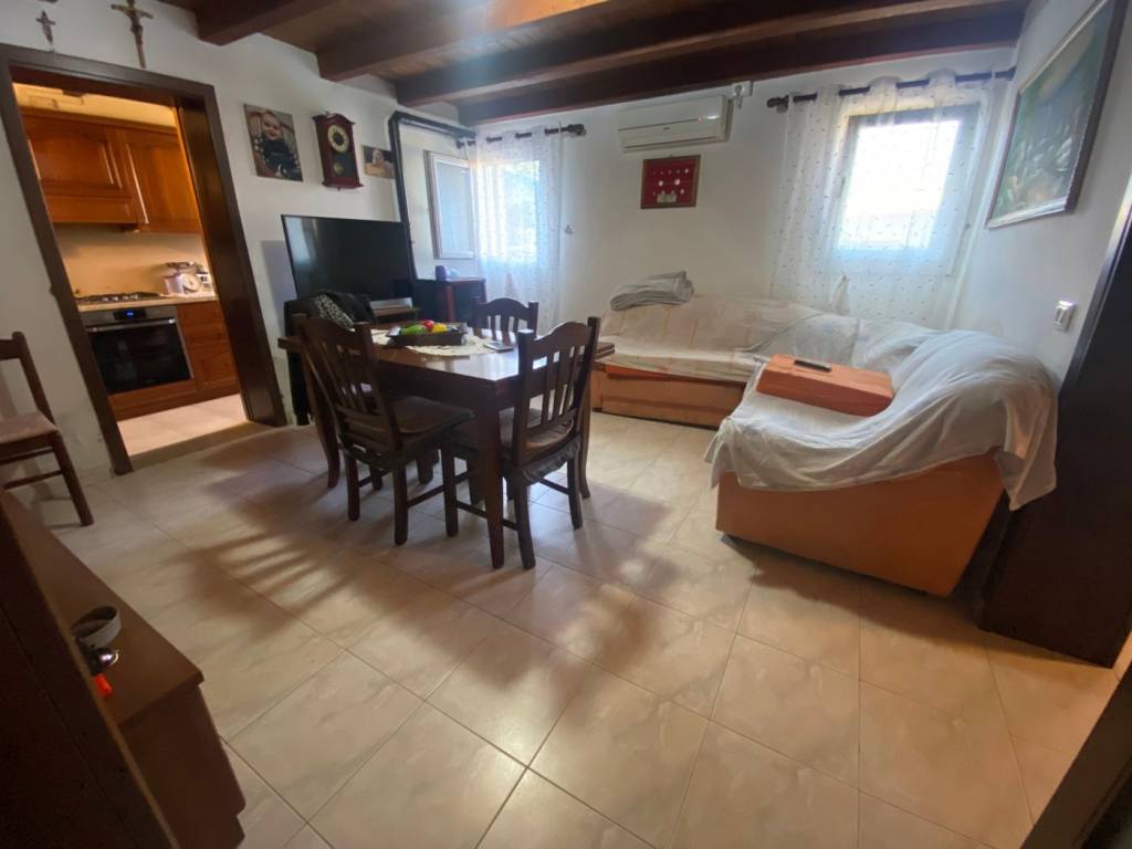 casa indipendente in vendita a Canda