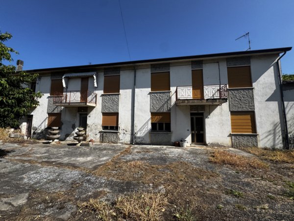 casa indipendente in vendita a Canda