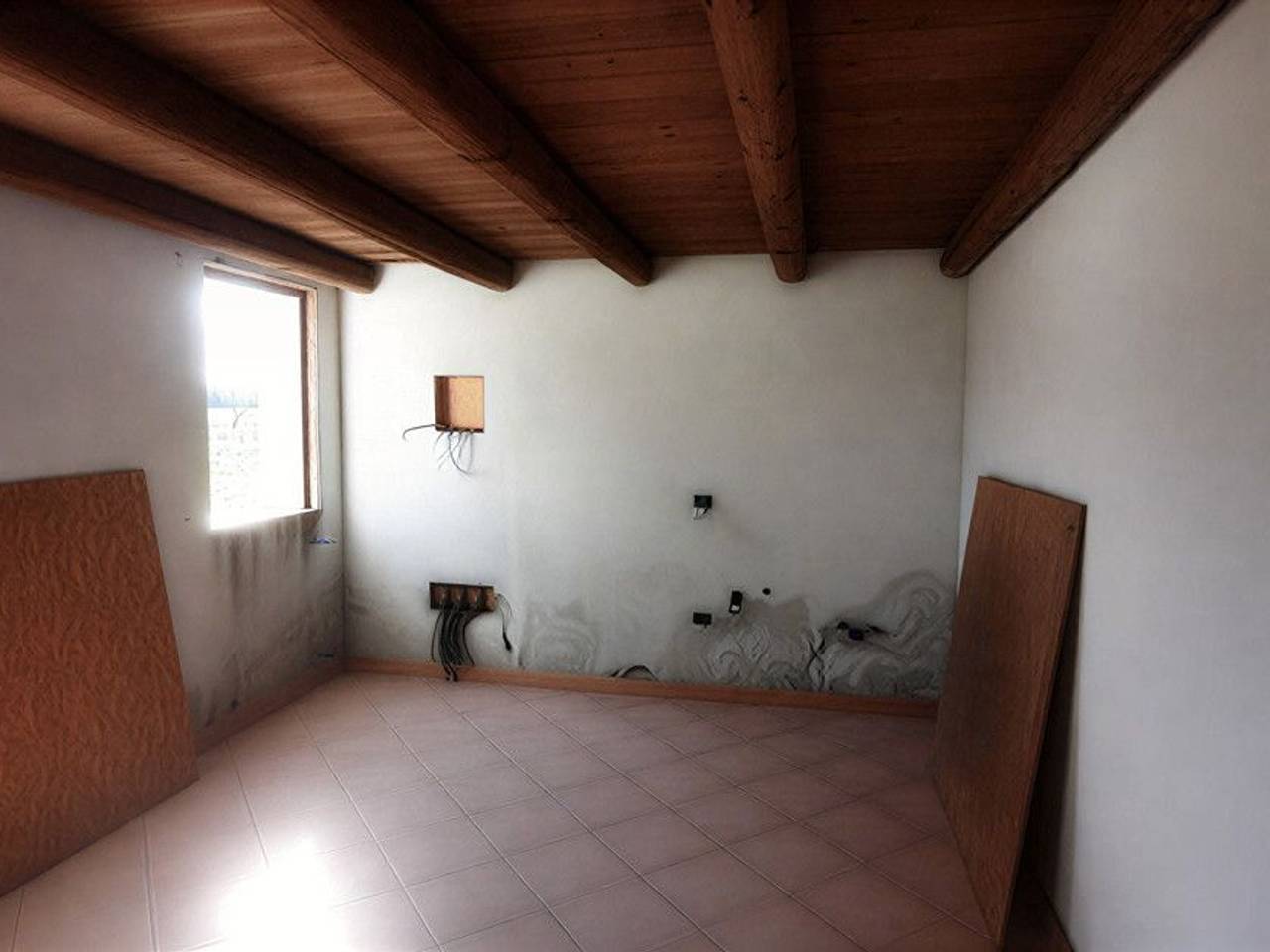 casa indipendente in vendita a Canda