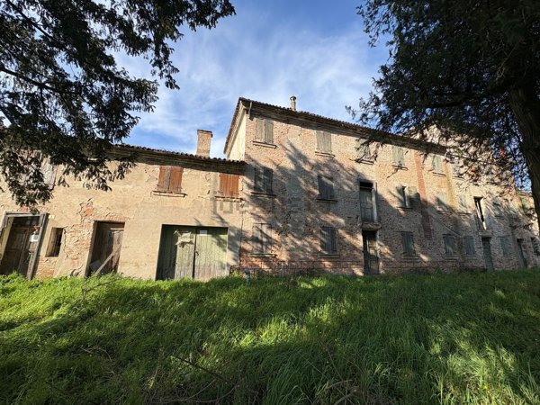 casa indipendente in vendita a Canda