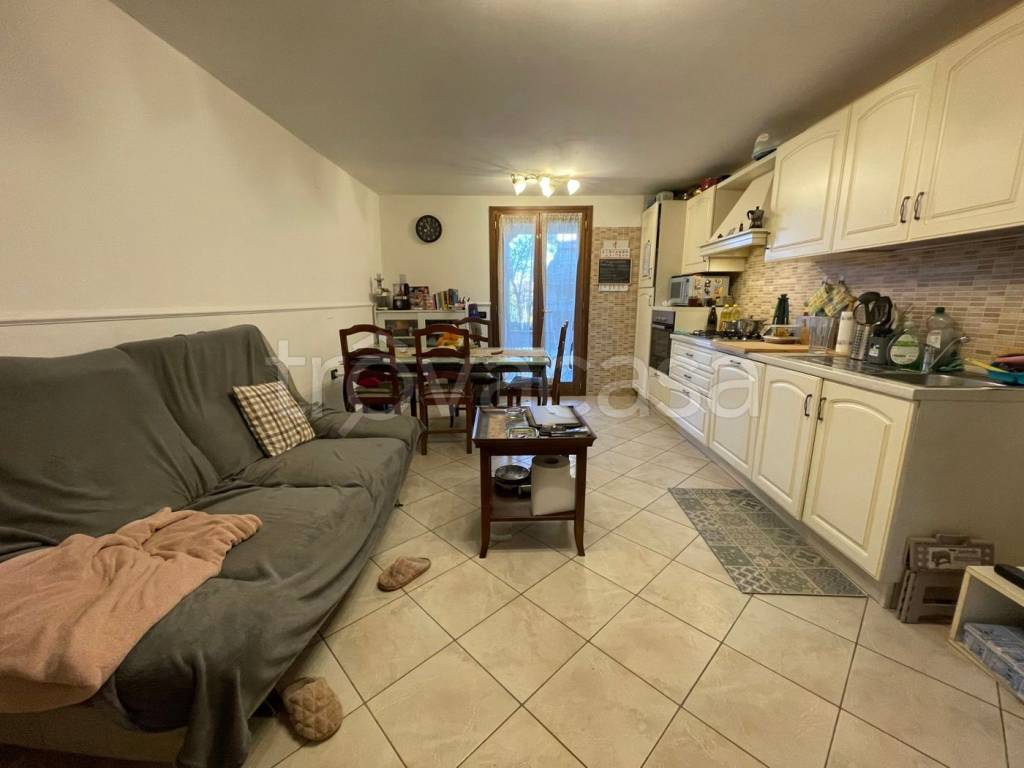 casa indipendente in vendita a Castelguglielmo