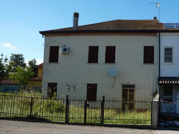 casa indipendente in vendita a Castelguglielmo