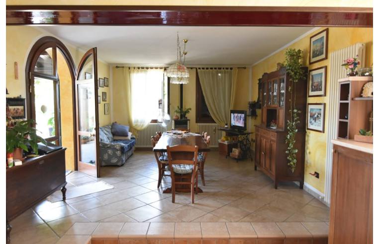 casa indipendente in vendita a Castelguglielmo